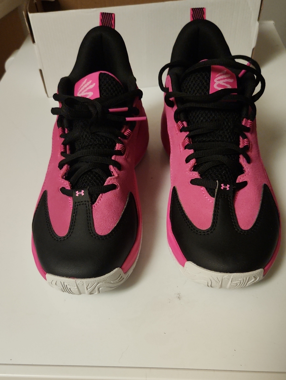 Under Armour Women's Pink and Black Athletic Sneakers
